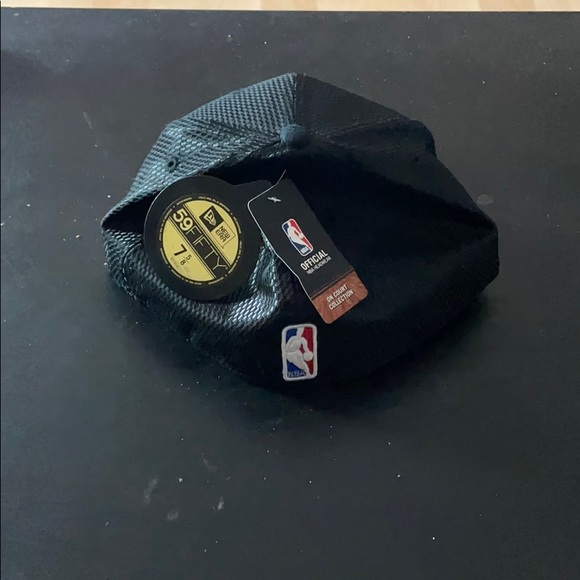 Raptors New Era 59 Fifty NBA on court official hat - Picture 3 of 6